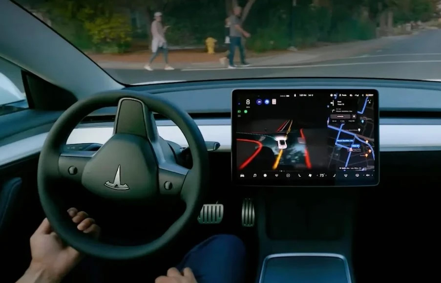 特斯拉司機過分依賴 Autopilot 釀成慘劇，被控過失殺人